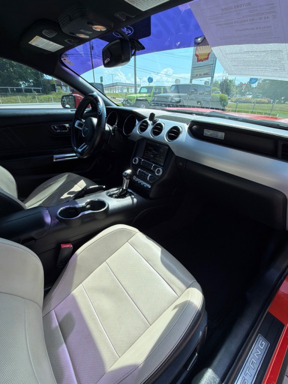2015 Ford Mustang Image 16