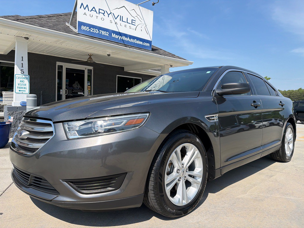 2016 Ford Taurus Image 1