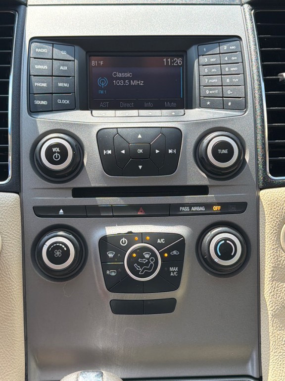 2016 Ford Taurus Image 10