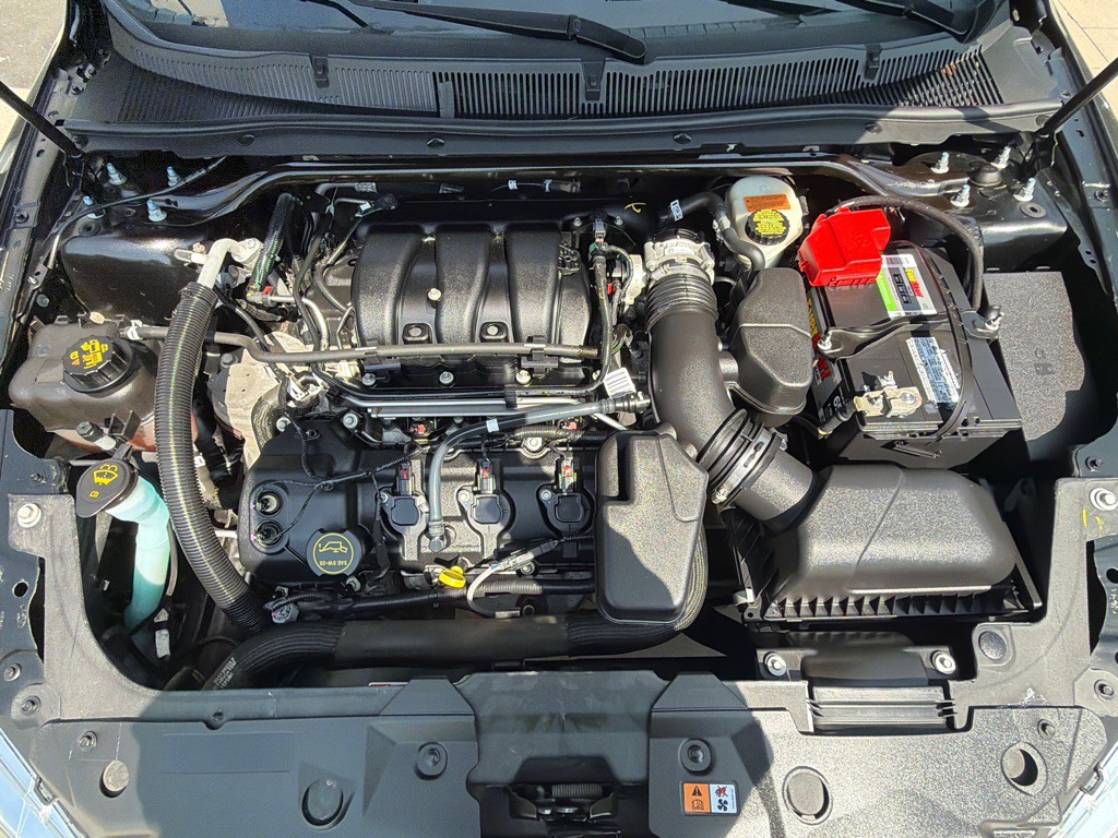 2016 Ford Taurus Image 20