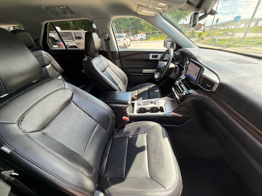 2021 Ford Explorer Image 19