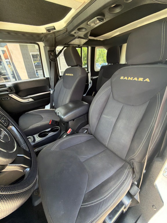 2015 Jeep Wrangler Unlimited Image 9