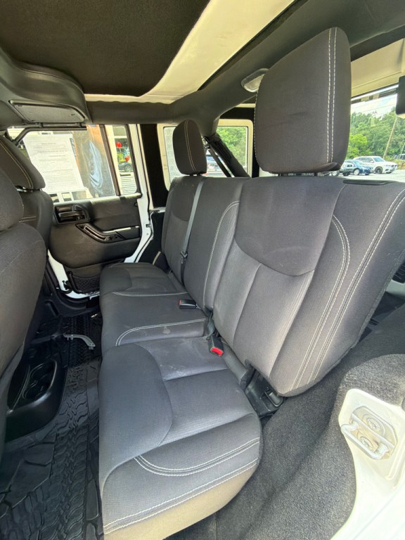 2015 Jeep Wrangler Unlimited Image 13