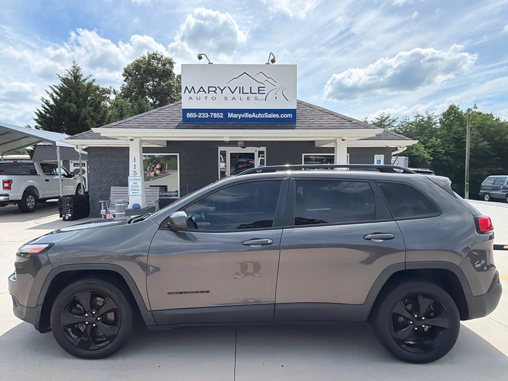 2018 Jeep Cherokee Image 2