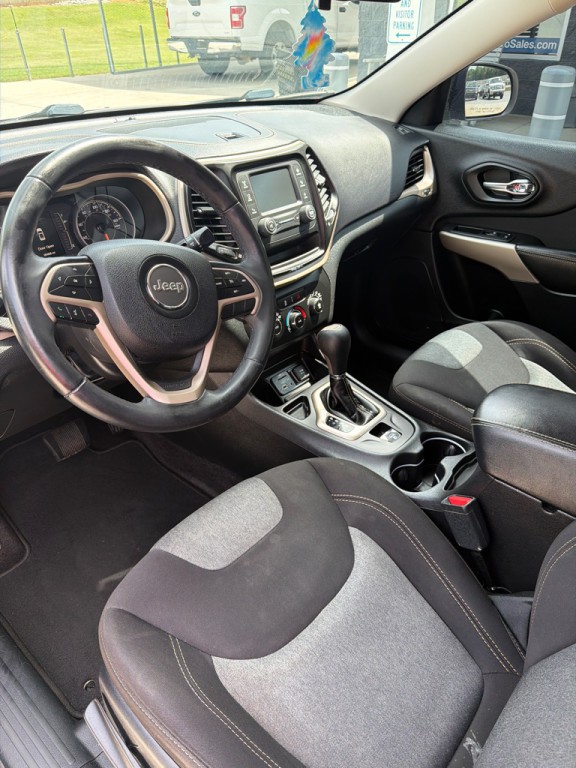 2018 Jeep Cherokee Image 10