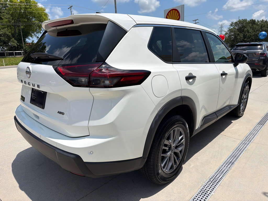 2024 Nissan Rogue Image 5