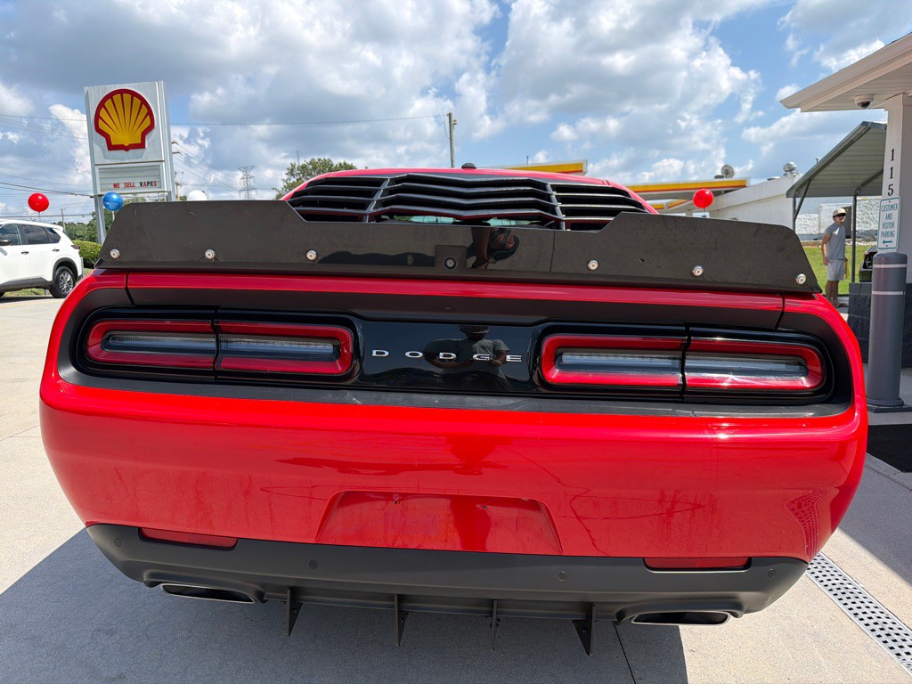 2019 Dodge Challenger Image 4