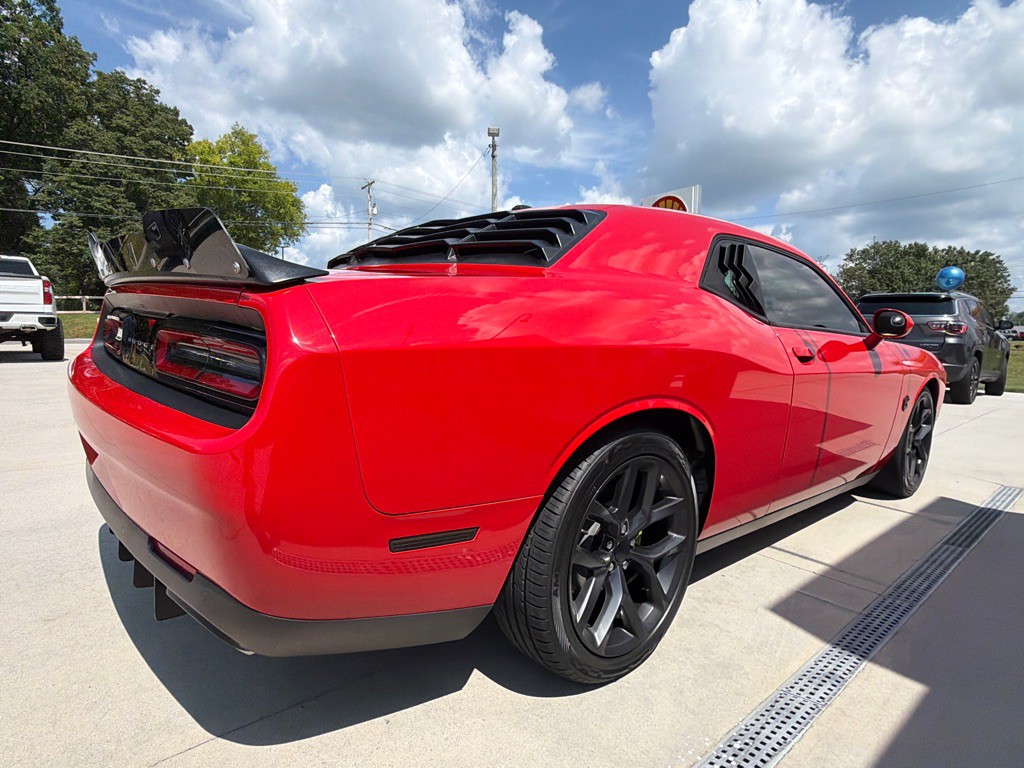 2019 Dodge Challenger Image 5