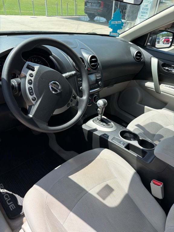 2015 Nissan Rogue Image 10