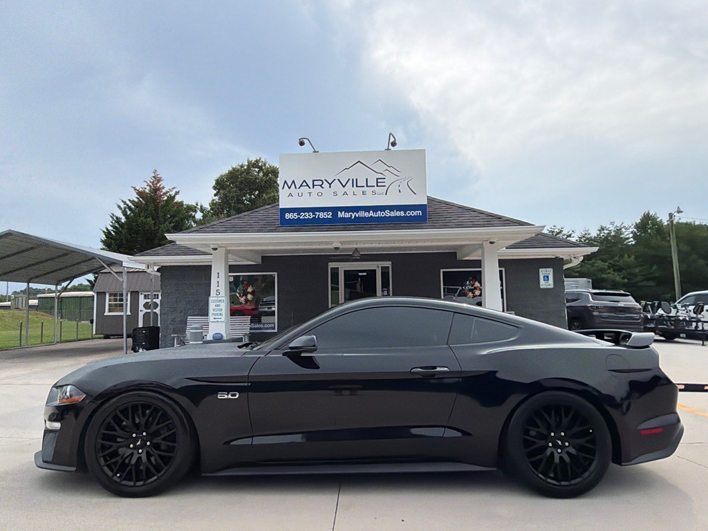 2020 Ford Mustang Image 2