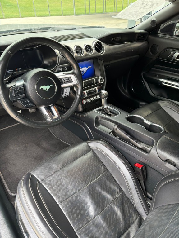 2020 Ford Mustang Image 10