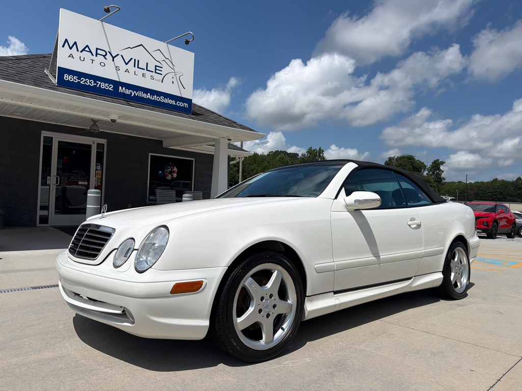 2002 Mercedes-Benz CLK-Class Image 2