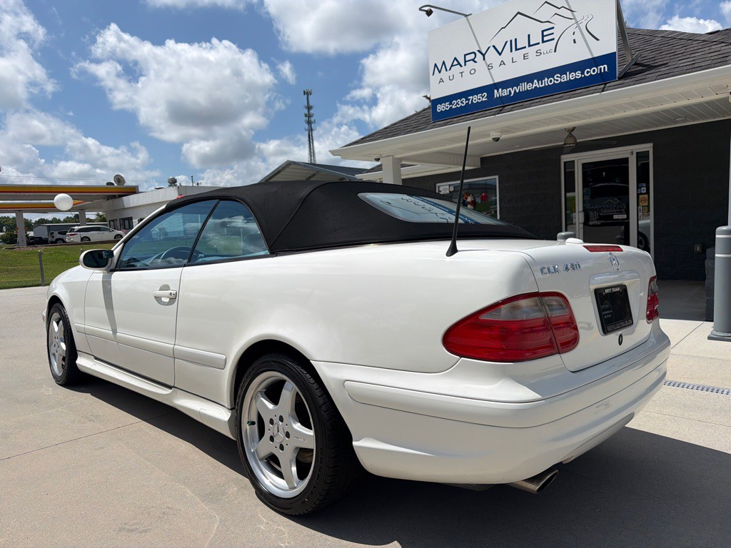 2002 Mercedes-Benz CLK-Class Image 4