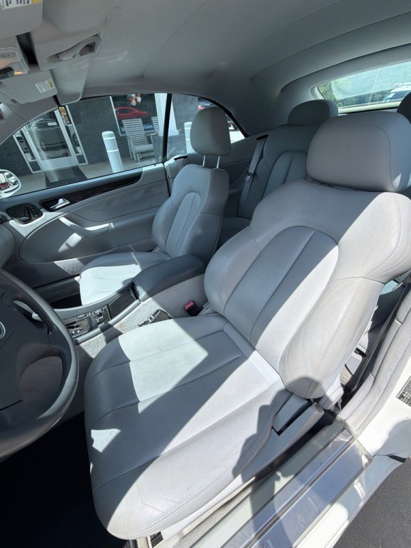 2002 Mercedes-Benz CLK-Class Image 10