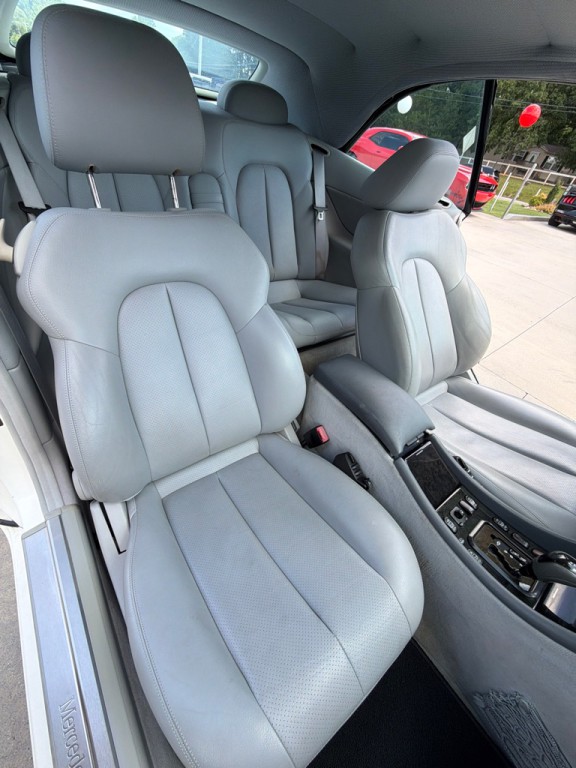2002 Mercedes-Benz CLK-Class Image 15
