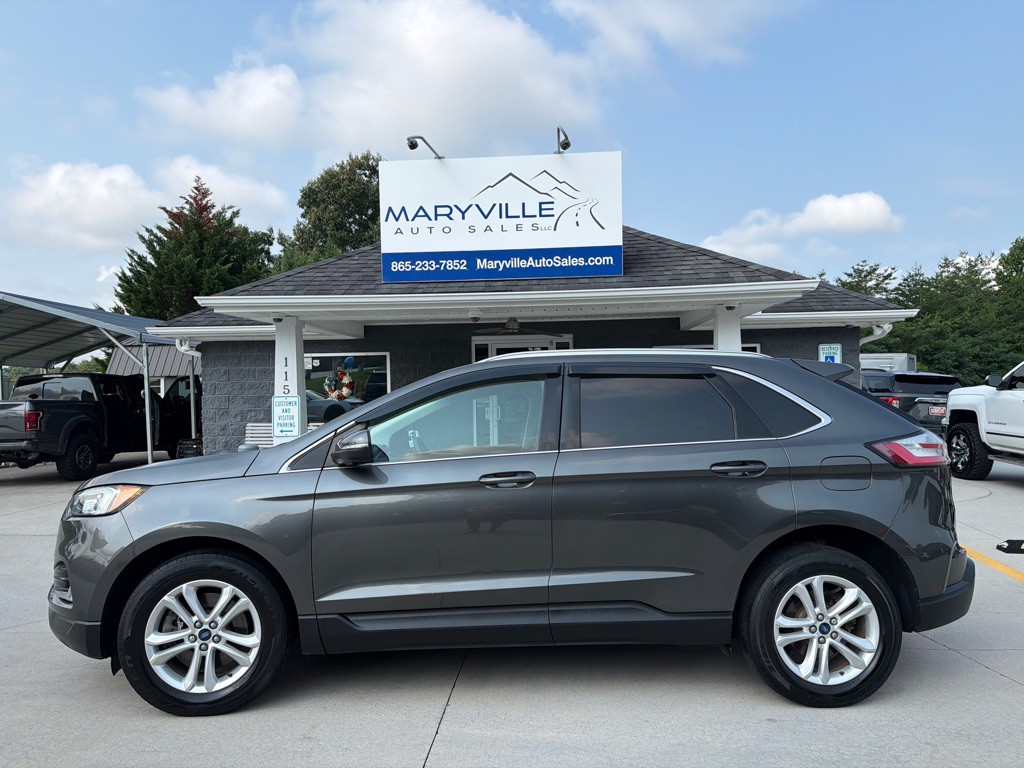 2019 Ford Edge Image 2