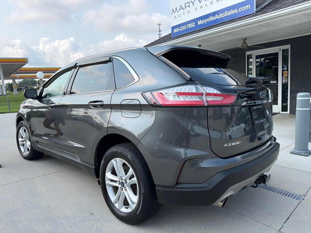 2019 Ford Edge Image 3