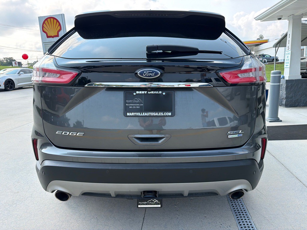 2019 Ford Edge Image 4