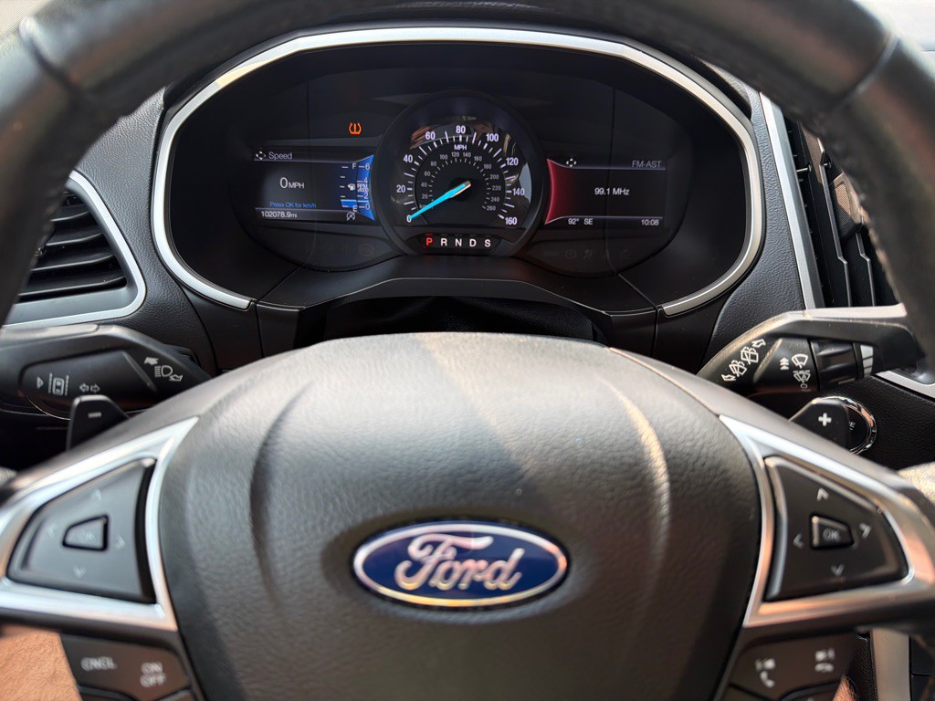 2019 Ford Edge Image 12