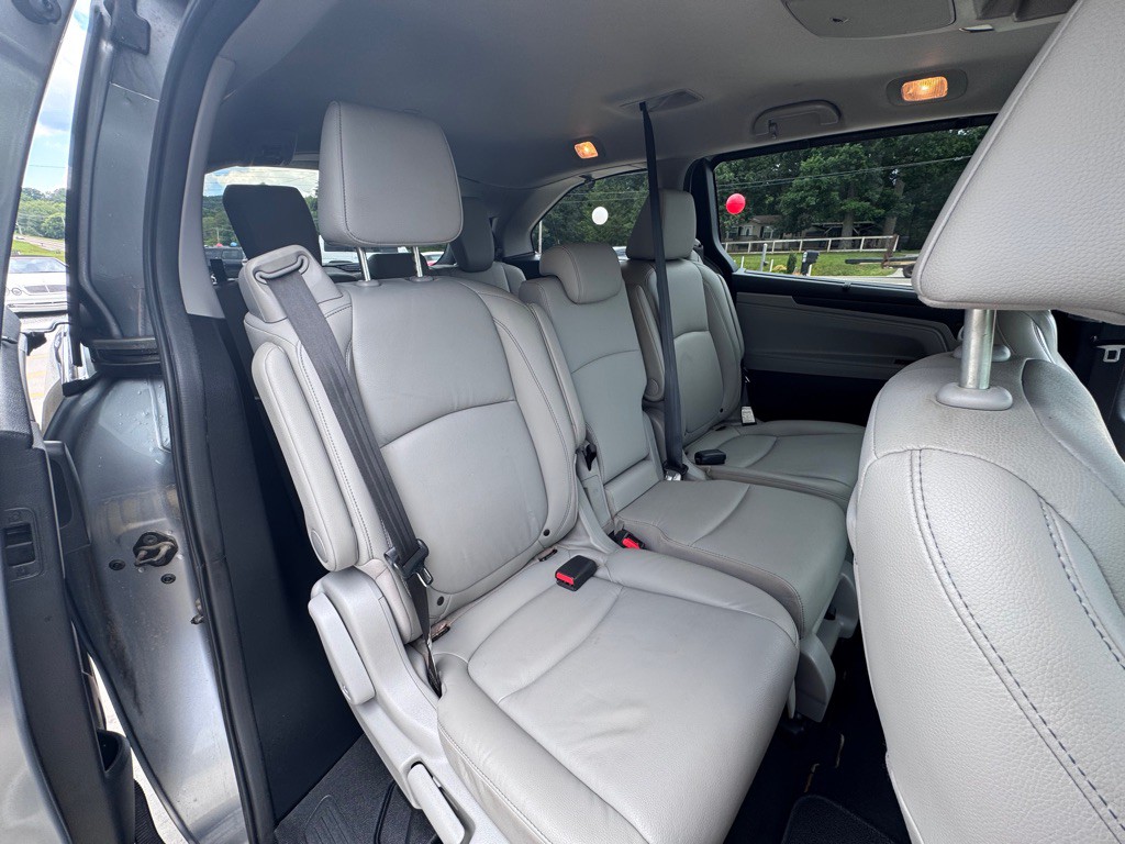 2021 Honda Odyssey Image 16