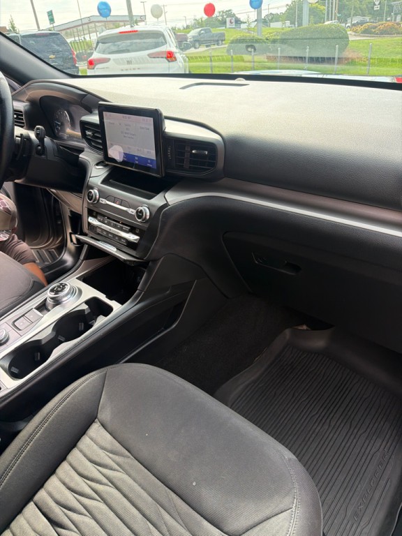 2020 Ford Explorer Image 18