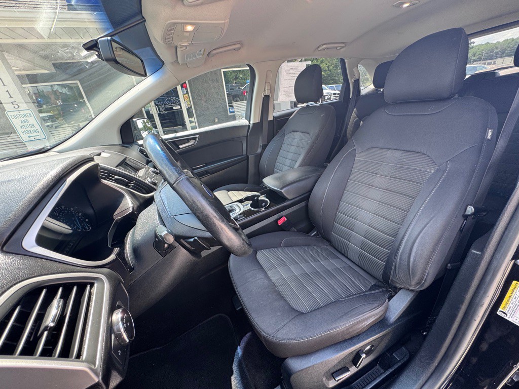 2016 Ford Edge Image 9