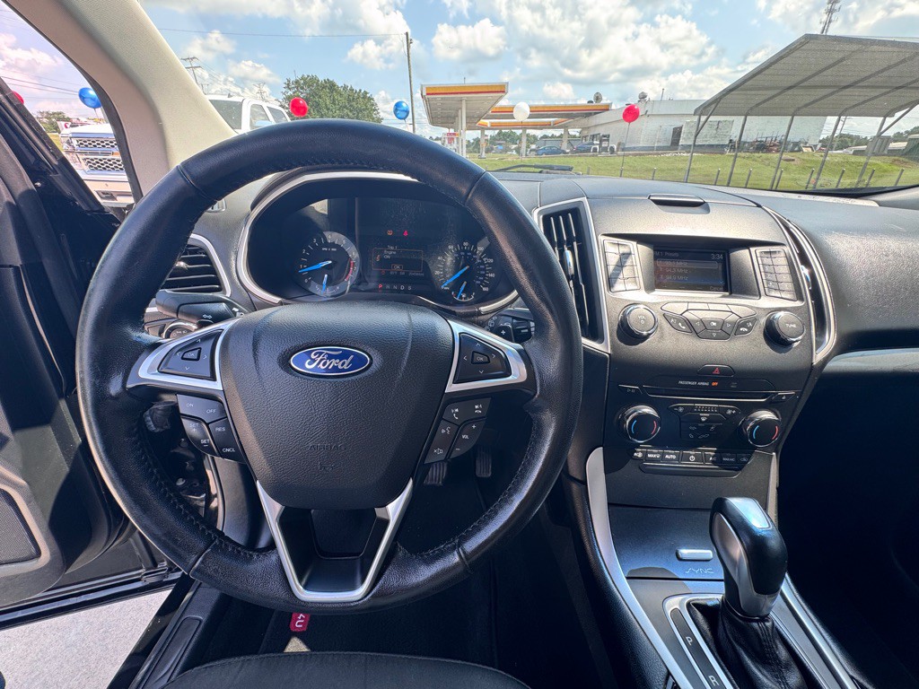 2016 Ford Edge Image 10