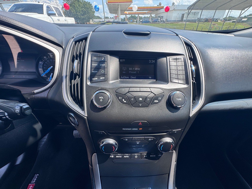 2016 Ford Edge Image 12