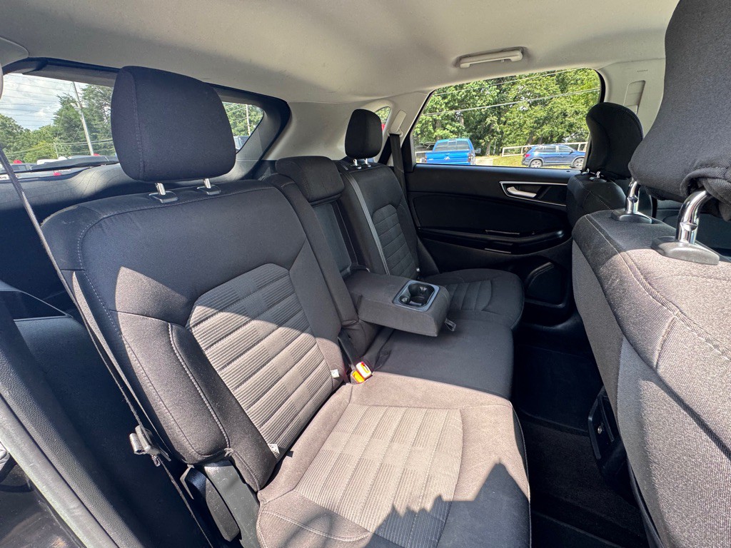 2016 Ford Edge Image 15