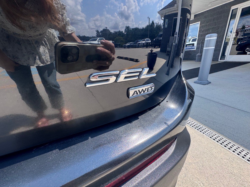 2016 Ford Edge Image 20