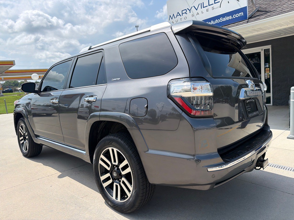 2018 Toyota 4Runner Image 3