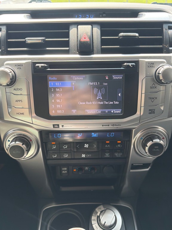 2018 Toyota 4Runner Image 11