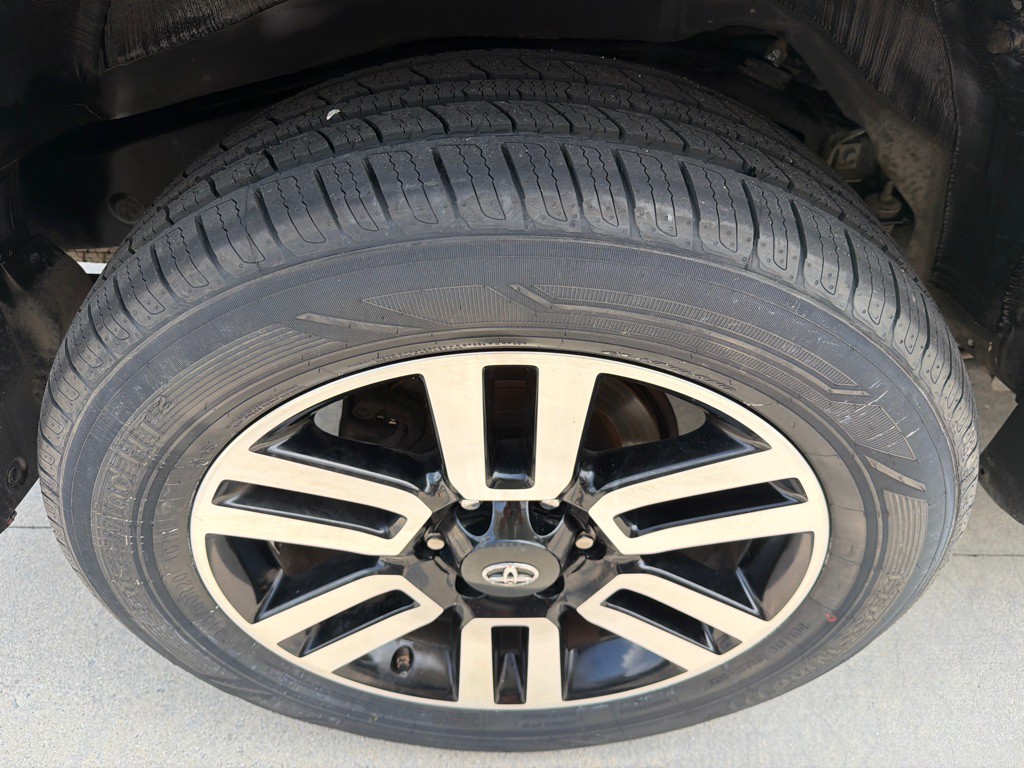 2018 Toyota 4Runner Image 19