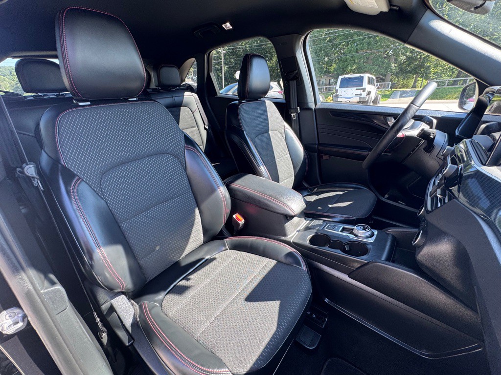 2025 Ford Escape Image 15