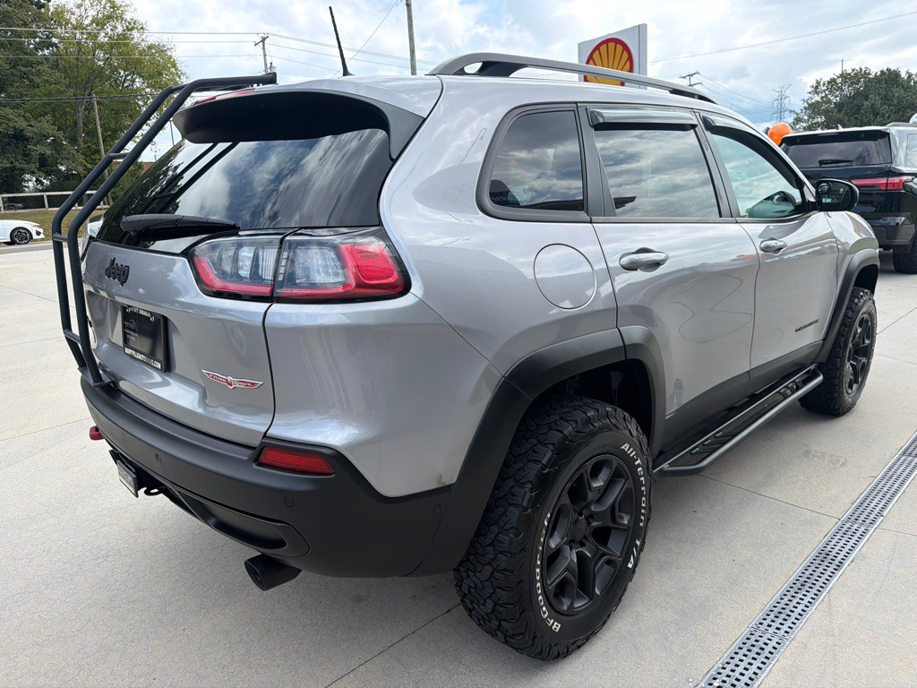 2019 Jeep Cherokee Image 5