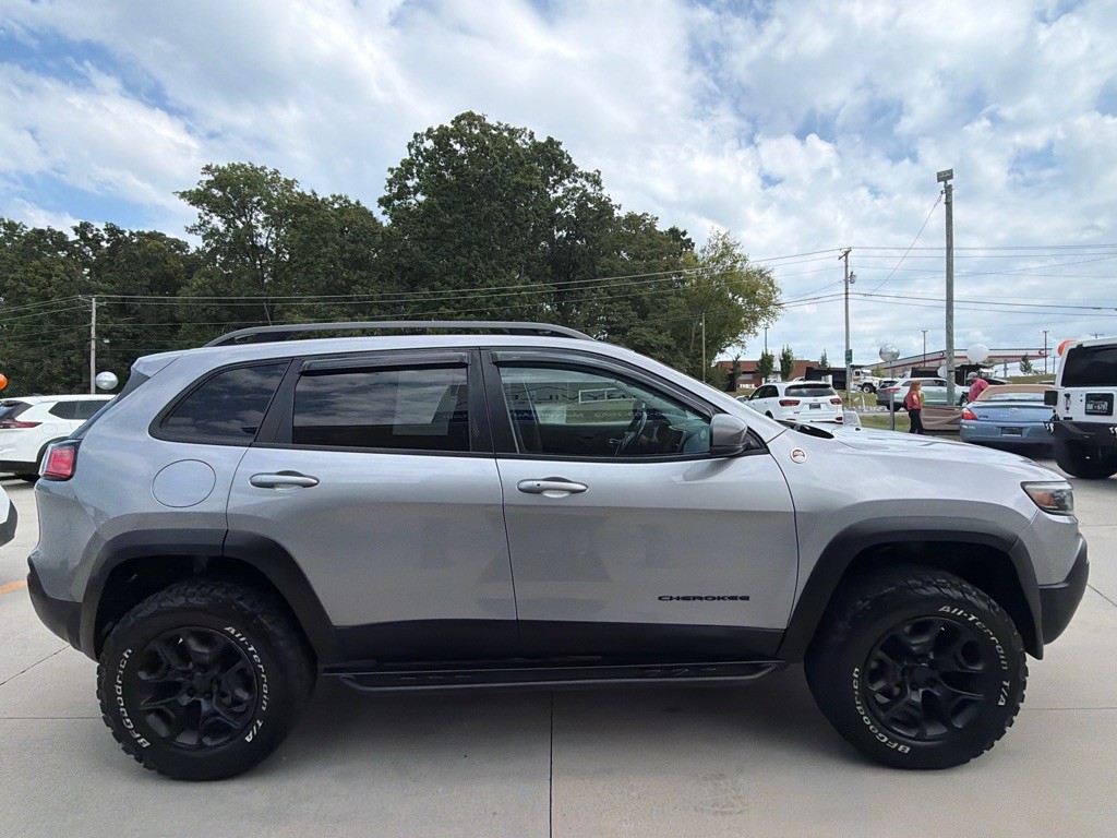 2019 Jeep Cherokee Image 6