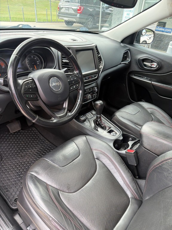 2019 Jeep Cherokee Image 10