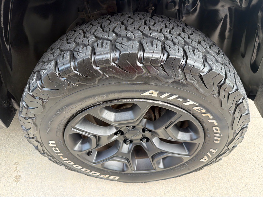2019 Jeep Cherokee Image 19