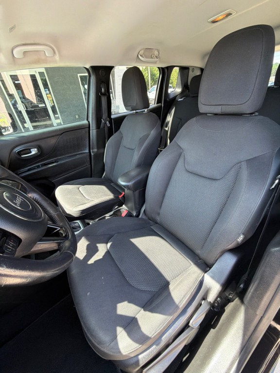 2018 Jeep Renegade Image 9