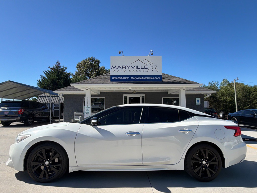 2018 Nissan Maxima Image 2