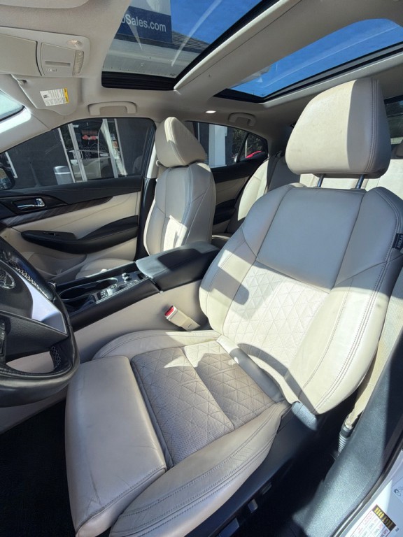 2018 Nissan Maxima Image 9