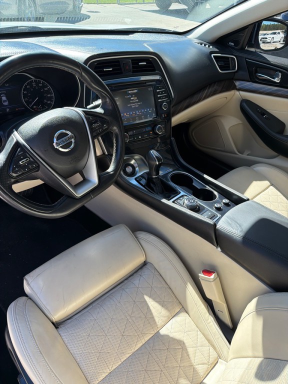 2018 Nissan Maxima Image 10