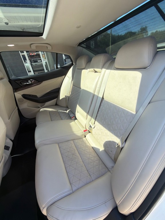 2018 Nissan Maxima Image 13