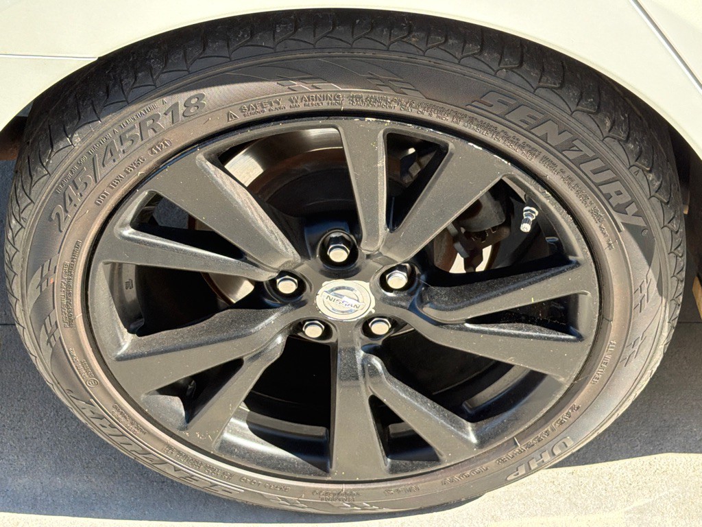 2018 Nissan Maxima Image 19