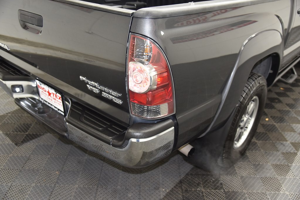 2011 Toyota Tacoma Image 14