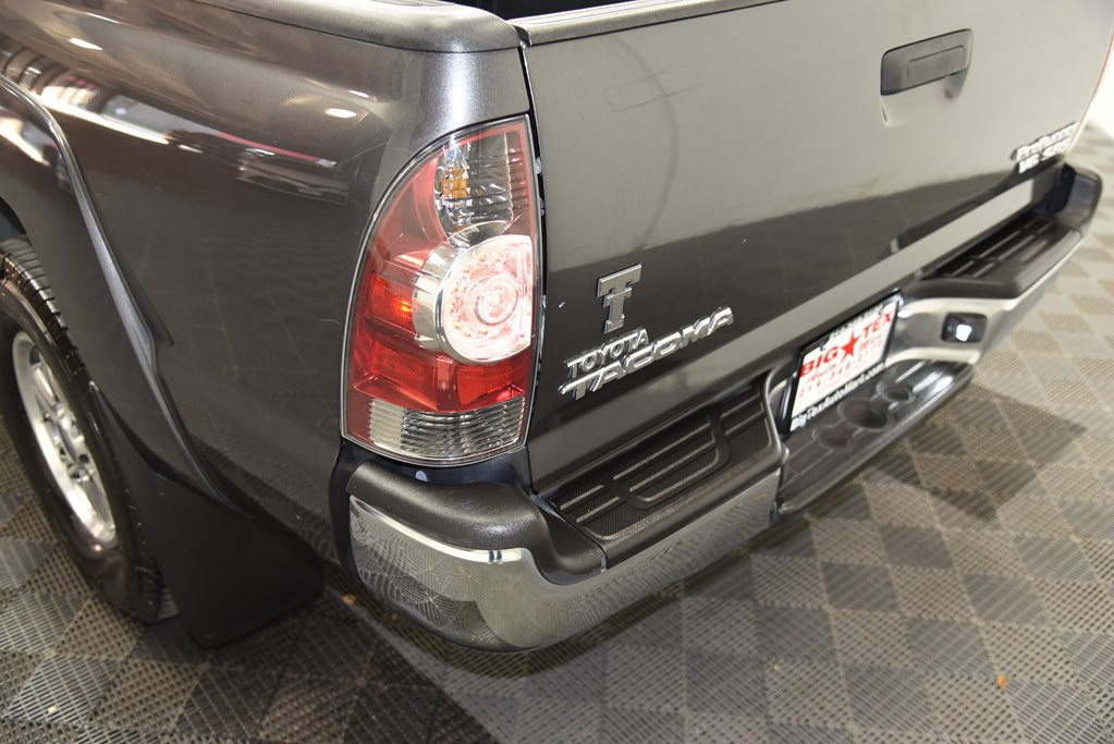 2011 Toyota Tacoma Image 15