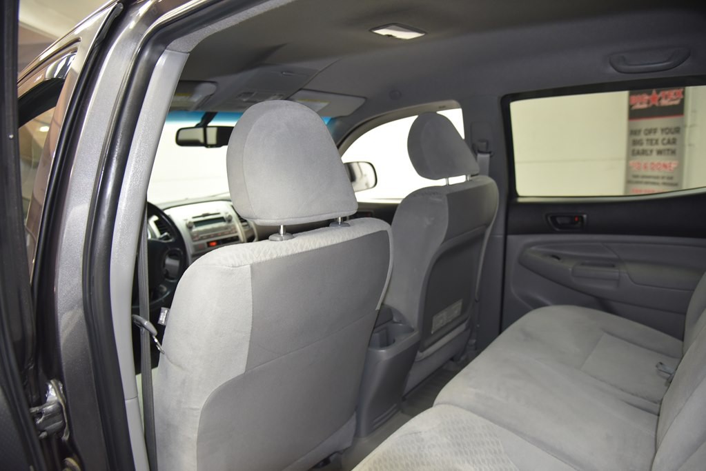 2011 Toyota Tacoma Image 18