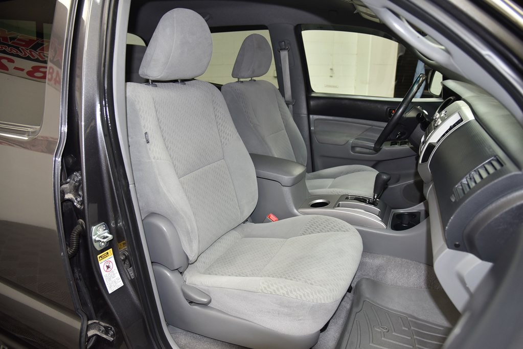 2011 Toyota Tacoma Image 23