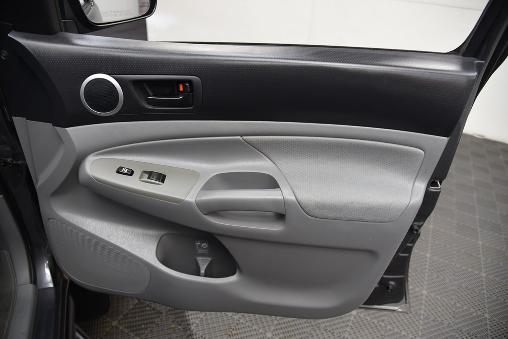 2011 Toyota Tacoma Image 27