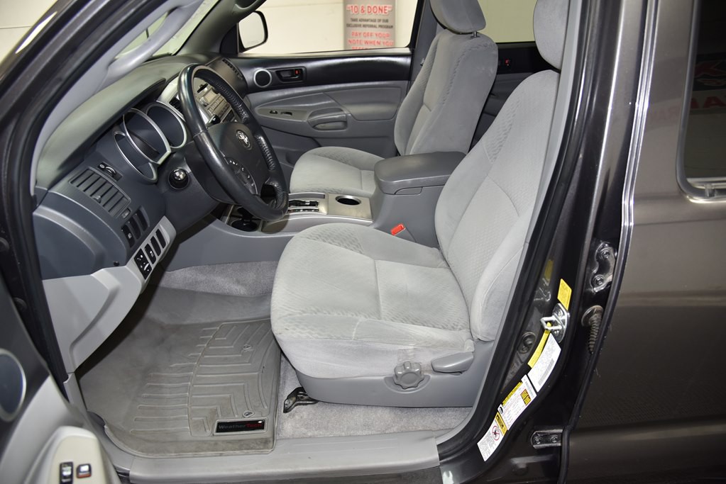 2011 Toyota Tacoma Image 31